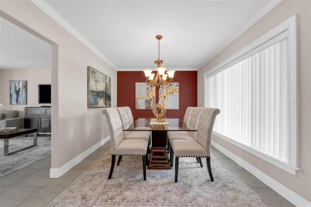 Chandelier, Dining room, Interior