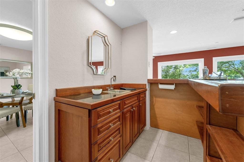 Dining room, Interior, Recessed Lighting