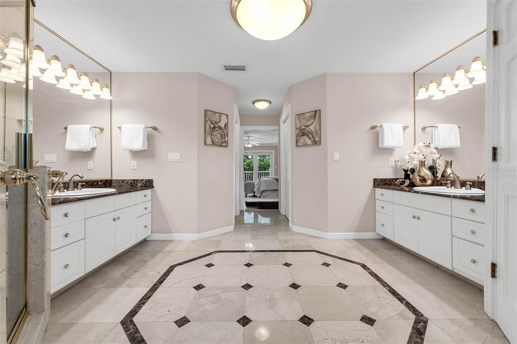 Bathroom, Dual Sink Vanities, Interior