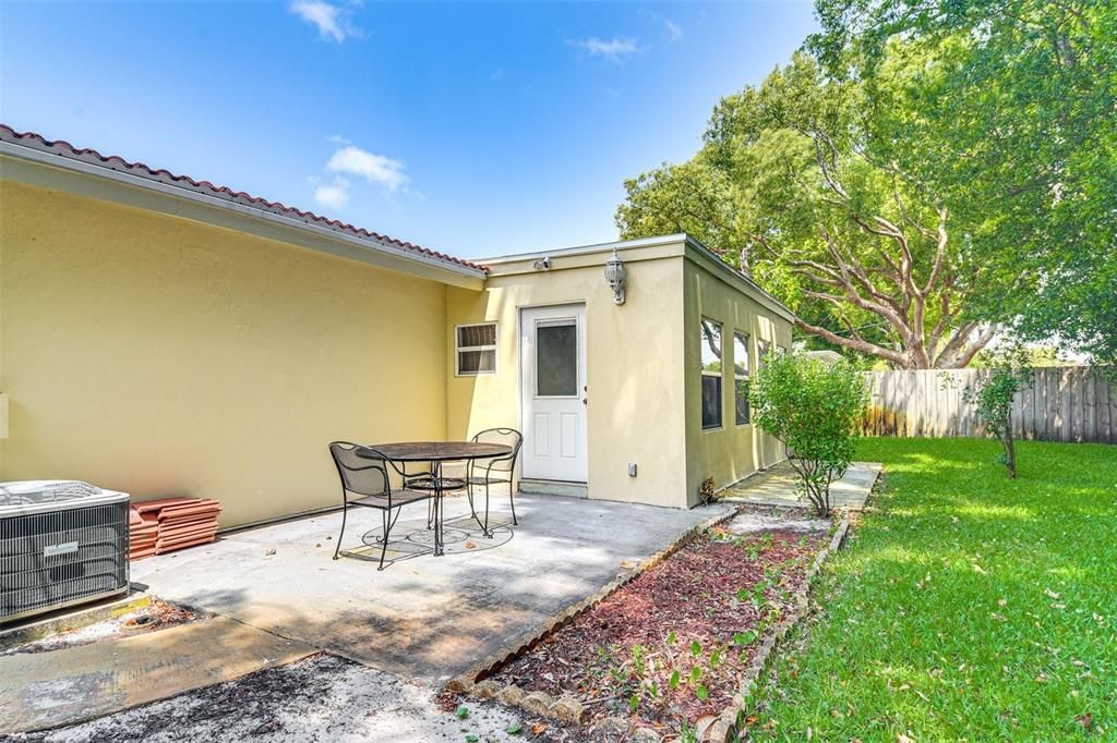 Backyard, Exterior