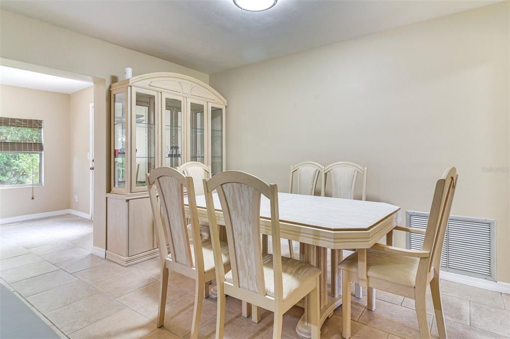 Dining room, Interior
