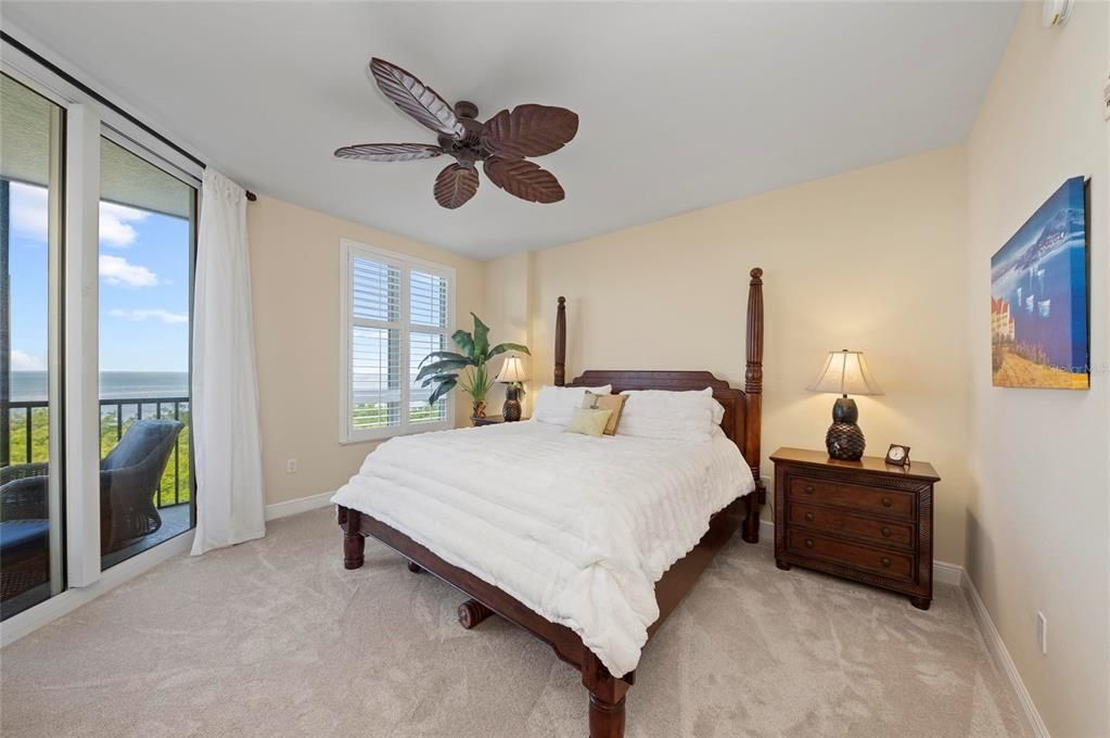 Bedroom, Interior, Water