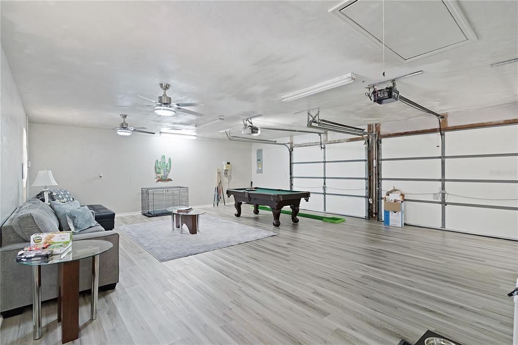 Billiard Table, Game Room, Garage, Interior, Wood Texture Flooring