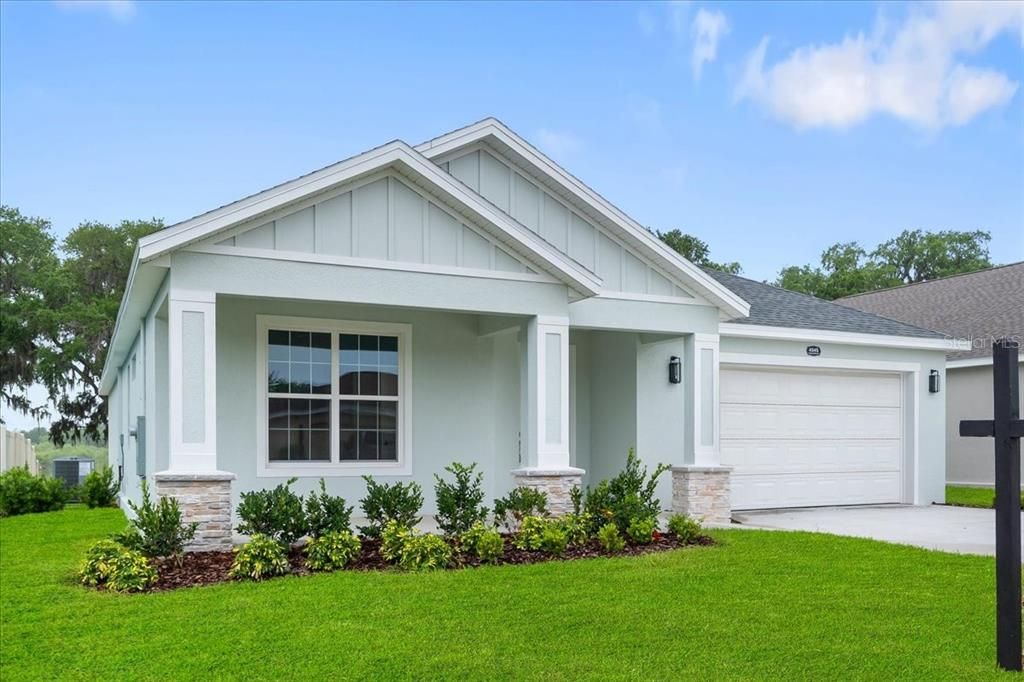 Attached, Exterior, Facade, Ranch