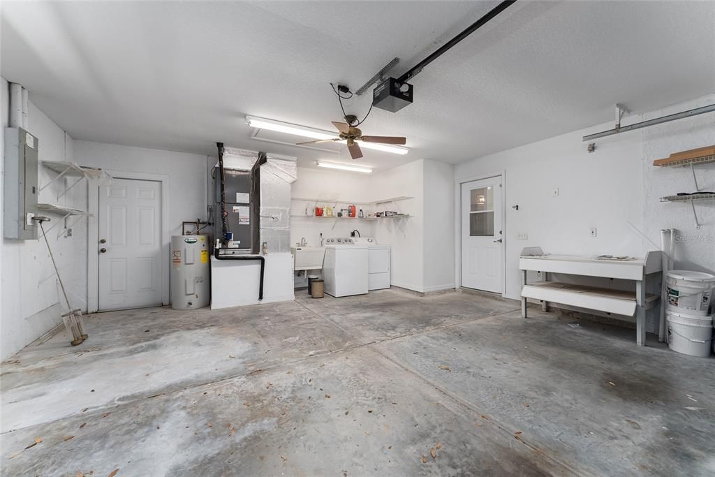 Garage, Interior, Washer