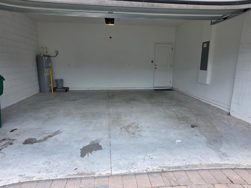 Garage, Interior