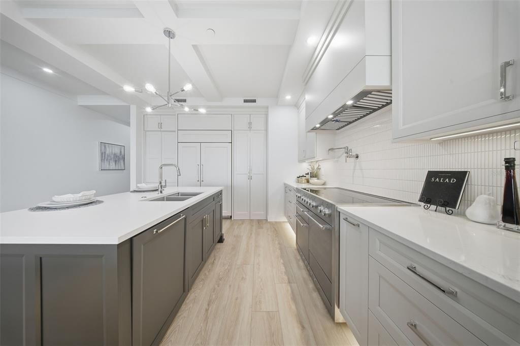 Interior, Kitchen, Pendant Lights, Recessed Lighting, Wood Texture Flooring