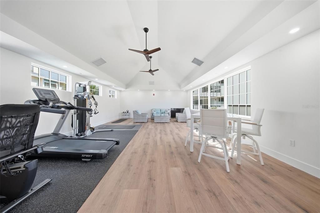 Fitness Equipment, Interior, Pendant Lights, Recessed Lighting, Wood Texture Flooring