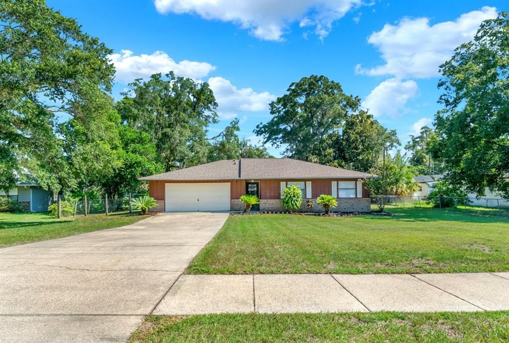 Attached, Backyard, Exterior, Facade, Ranch