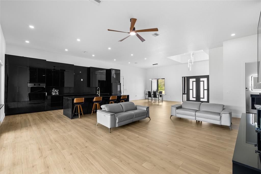 Dining room, Interior, Kitchen, Living room, Pendant Lights, Recessed Lighting, Wood Texture Flooring