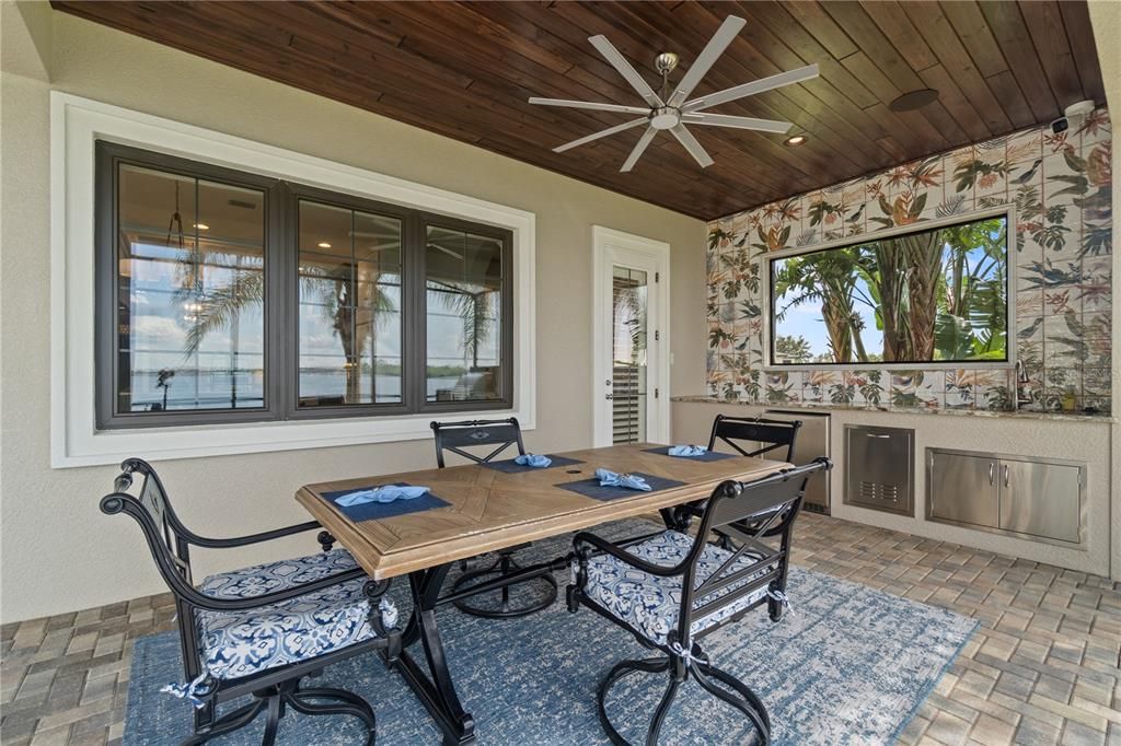 Dining room, Interior, Recessed Lighting, Wooden Ceilings