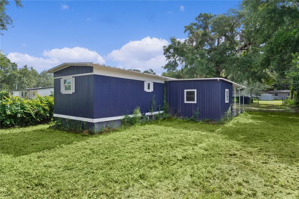 Backyard, Exterior