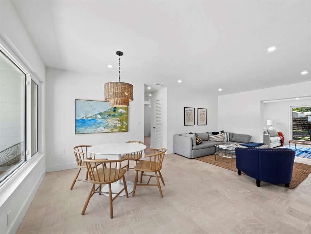 Dining room, Interior, Living room, Pendant Lights, Recessed Lighting, Wood Texture Flooring