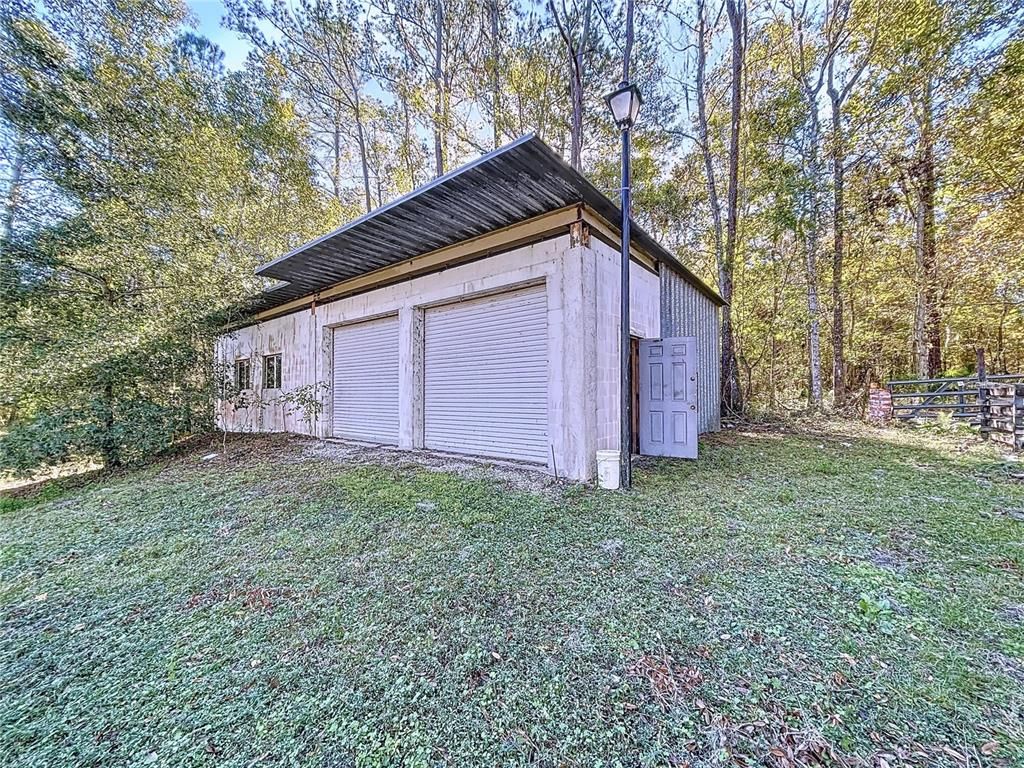 Backyard, Detached Garage, Exterior