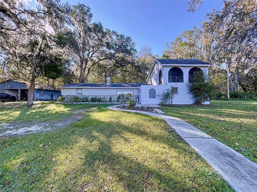 Backyard, Exterior