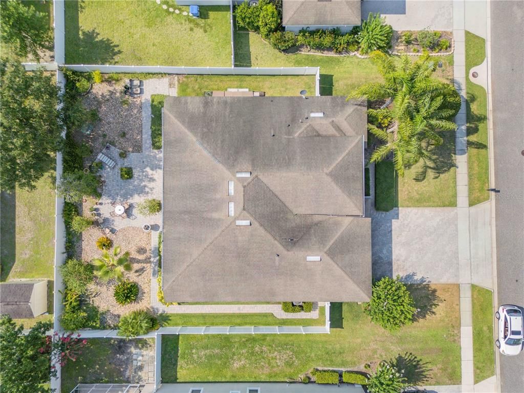Exterior, Drone