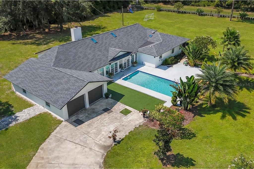 Exterior, Drone