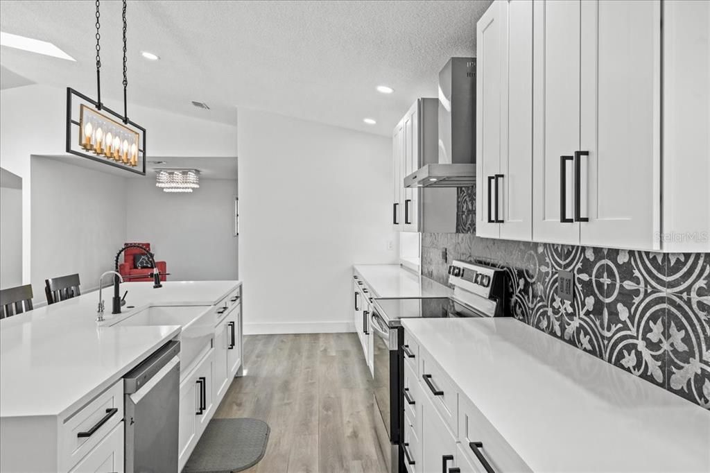 Interior, Kitchen, Pendant Lights, Recessed Lighting, Wood Texture Flooring