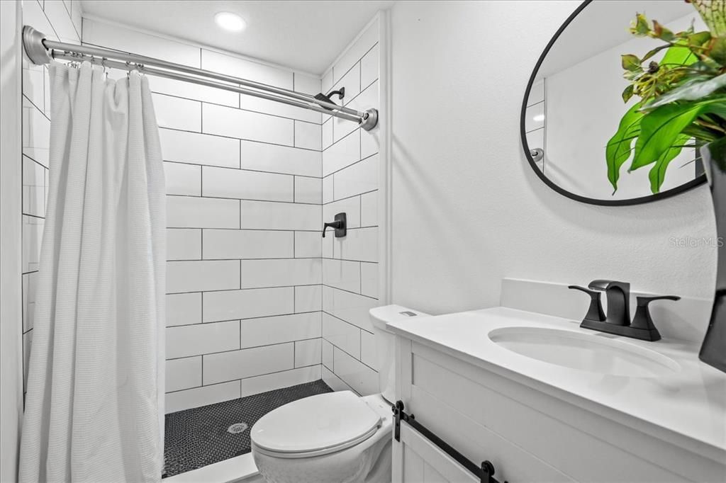Bathroom, Interior, Recessed Lighting