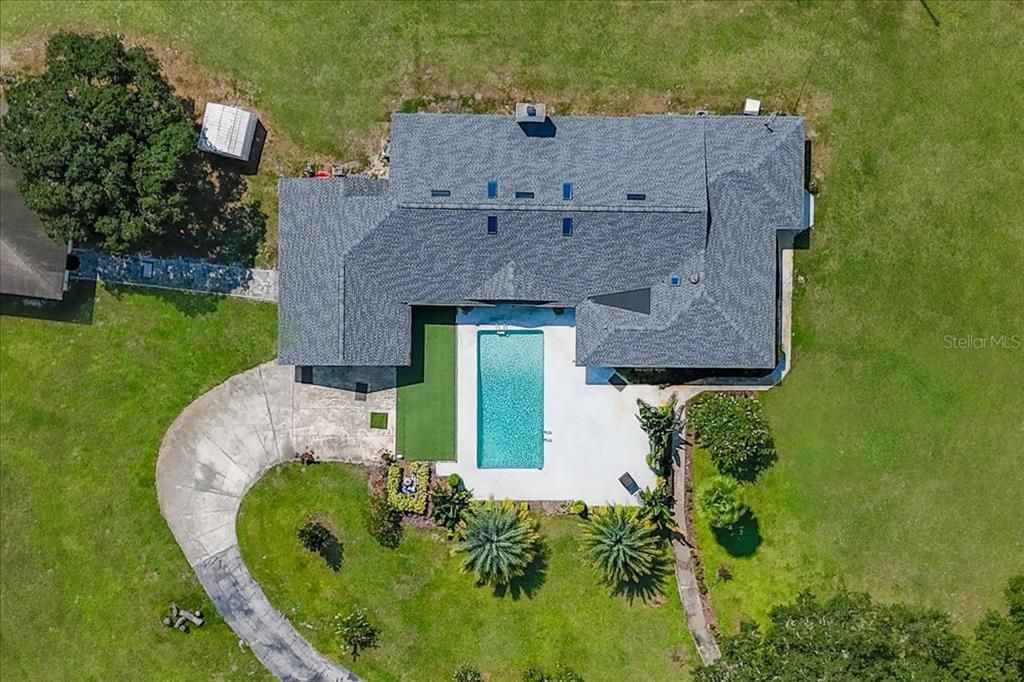 Exterior, Drone