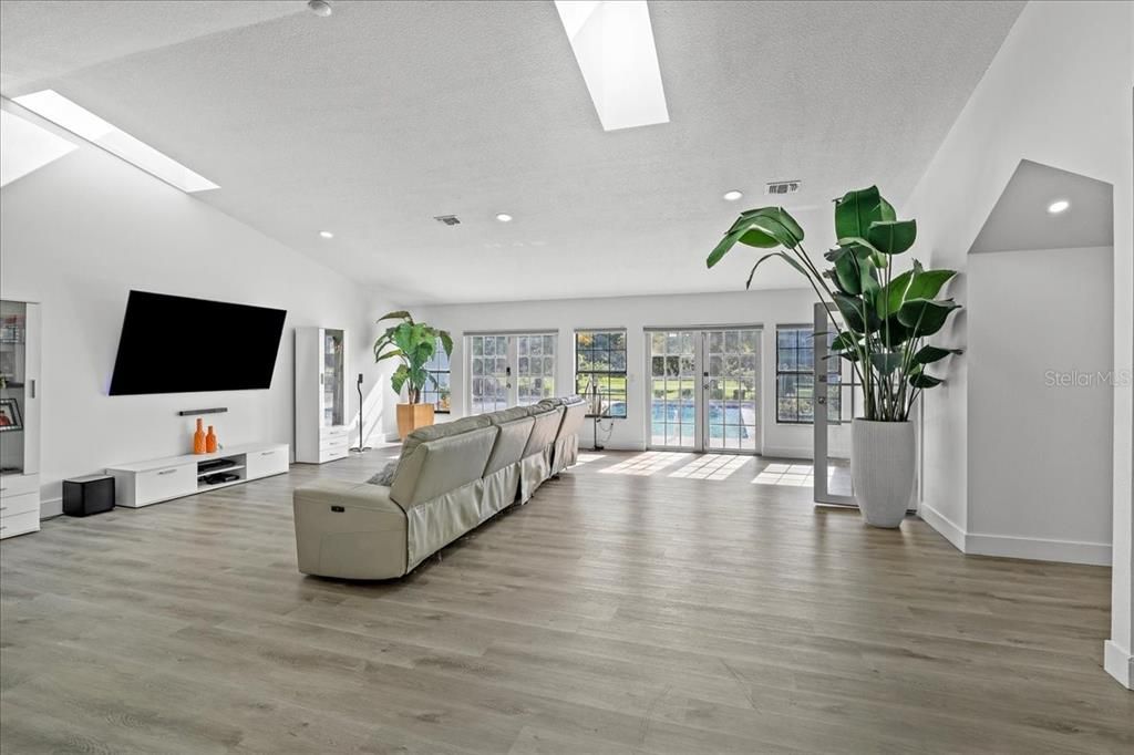 Interior, Living room, Recessed Lighting, Wood Texture Flooring