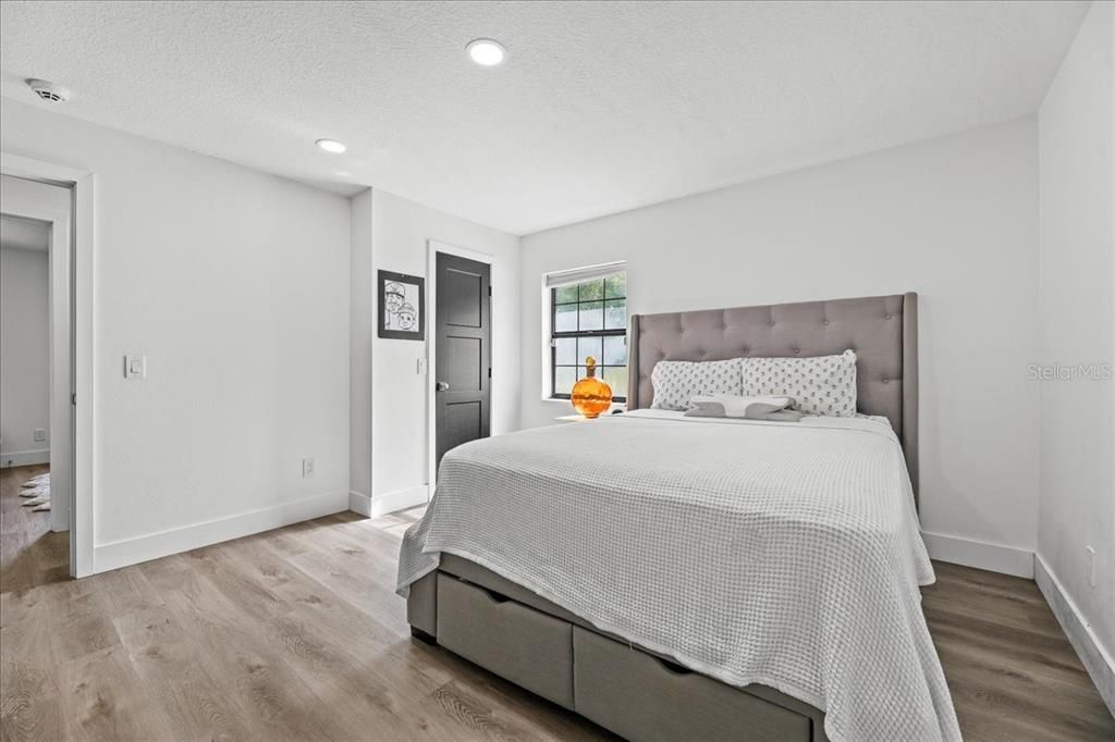 Bedroom, Interior, Recessed Lighting, Wood Texture Flooring