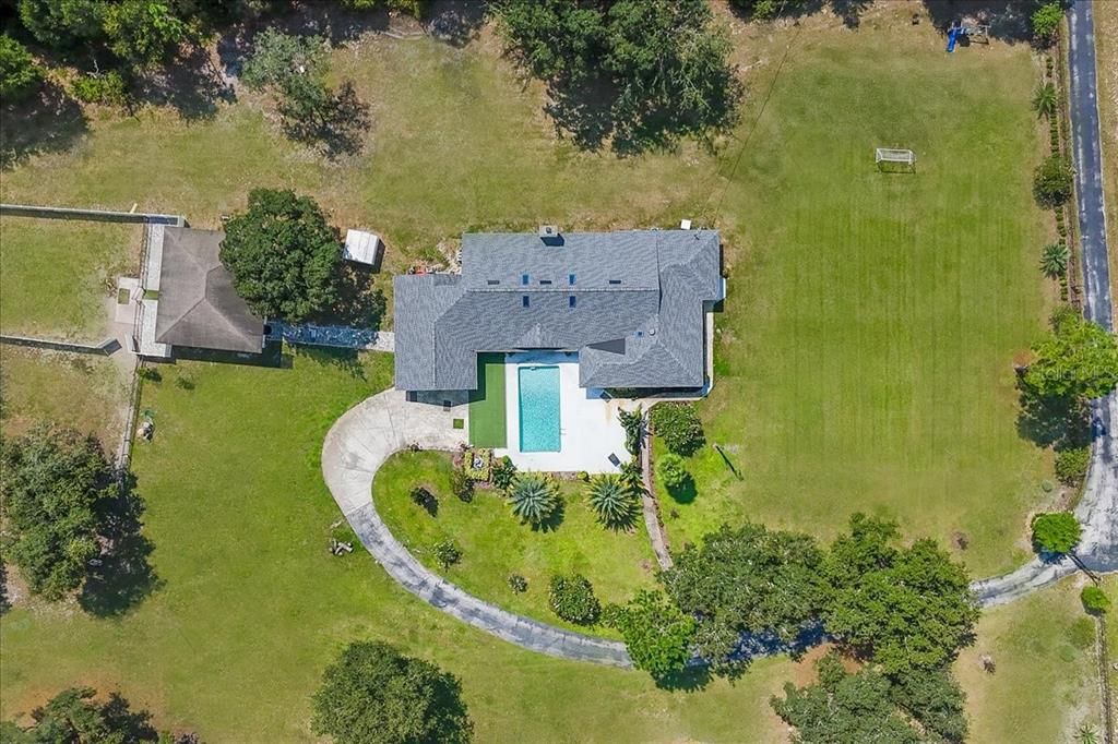 Exterior, Drone