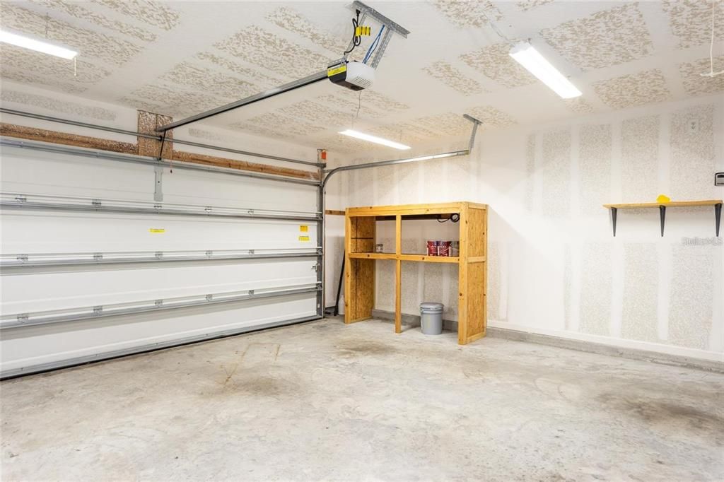 Garage, Interior