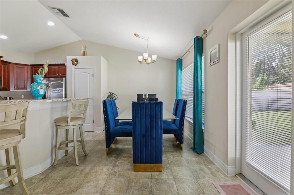 Chandelier, Dining room, Interior, Kitchen, Recessed Lighting