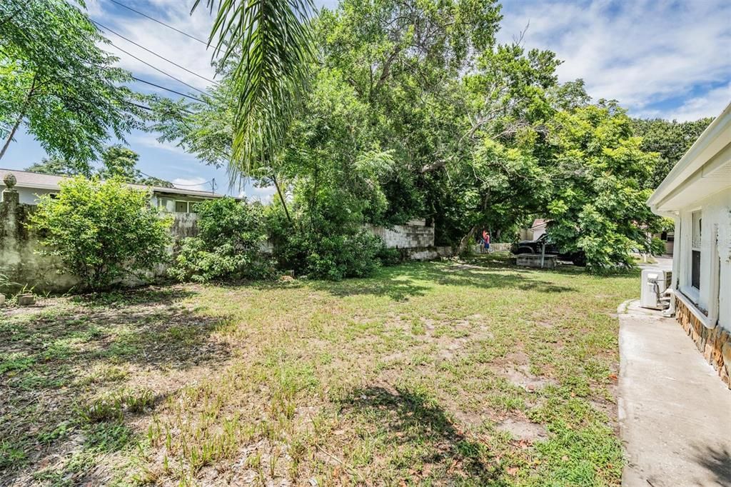 Backyard, Exterior