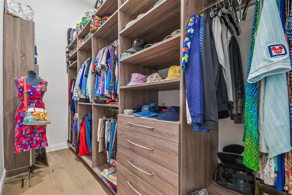 Interior, Walk-in Closets, Wood Texture Flooring