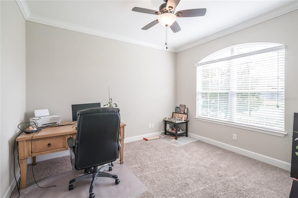 Home Office, Interior