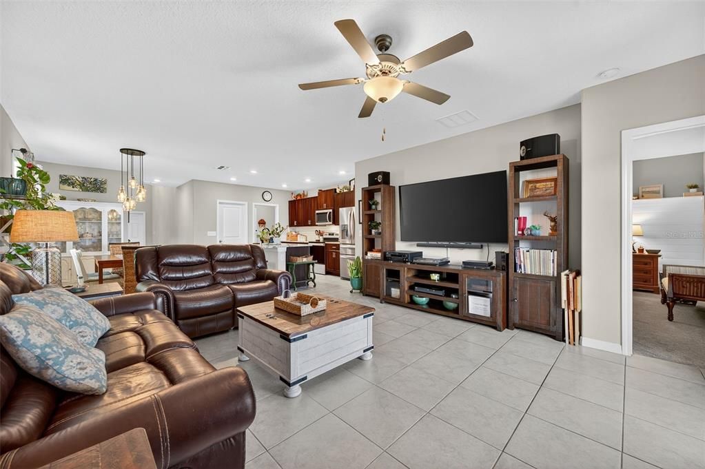 Dining room, Interior, Kitchen, Living room, Pendant Lights, Recessed Lighting, Stainless Steel Appliances