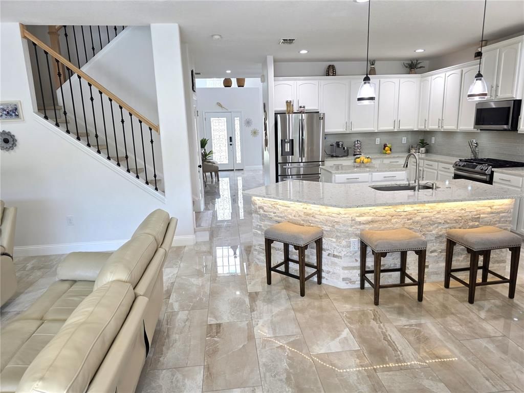 Interior, Kitchen, Pendant Lights, Recessed Lighting, Stainless Steel Appliances