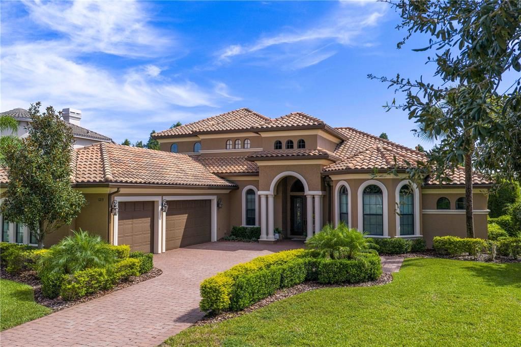 Attached, Exterior, Facade, Mediterranean