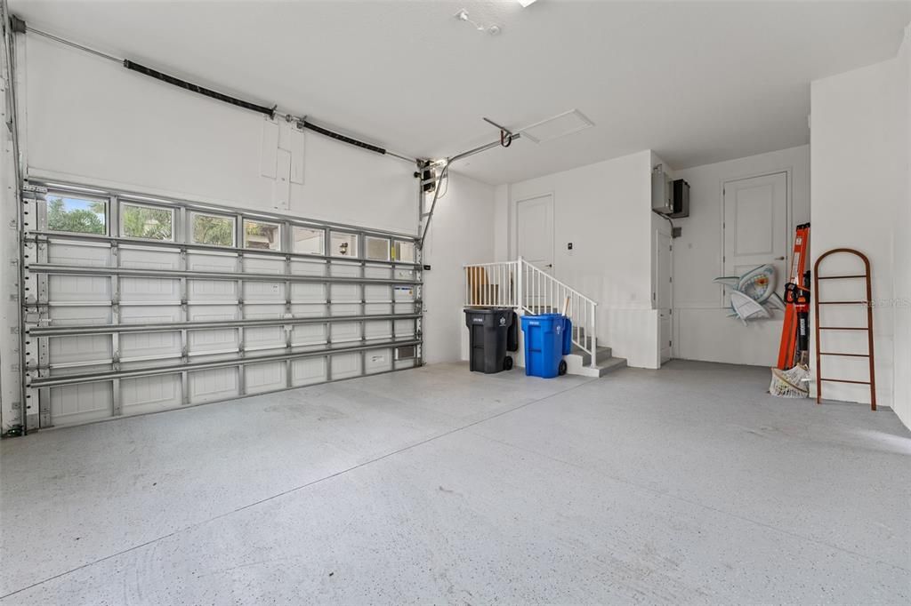 Garage, Interior