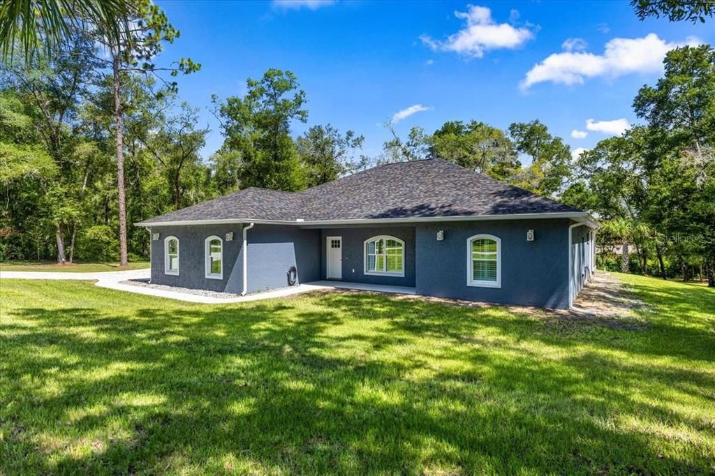 Backyard, Exterior
