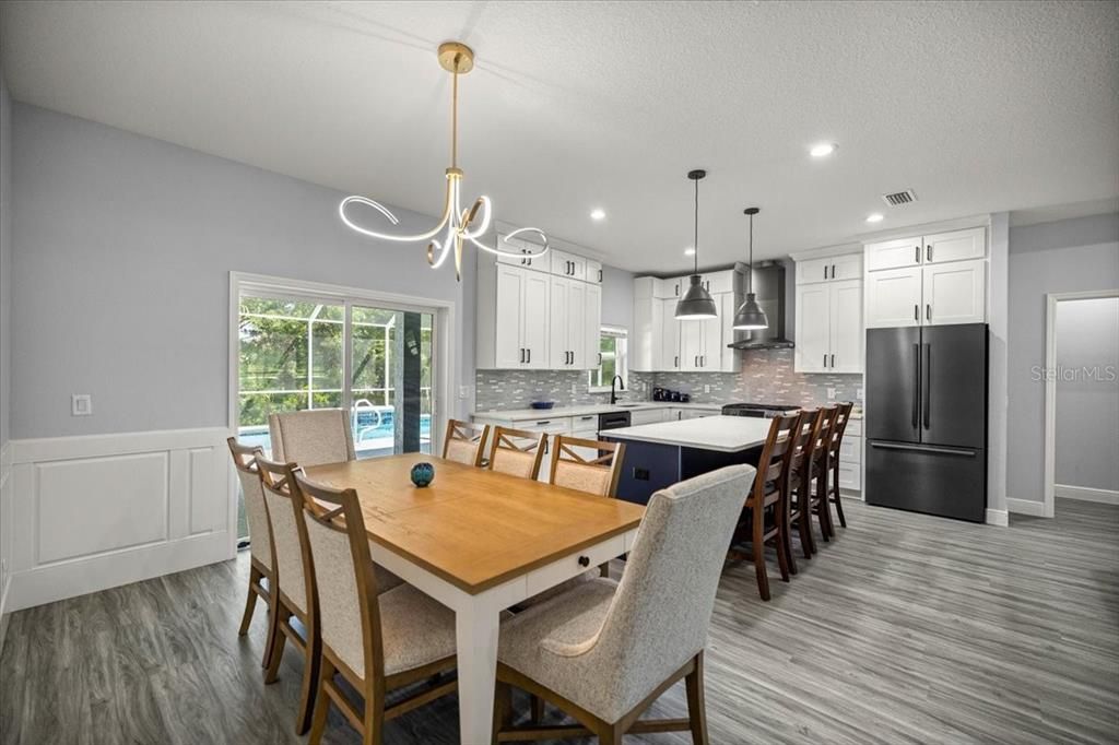 Dining room, Interior, Kitchen, Pendant Lights, Recessed Lighting, Wood Texture Flooring