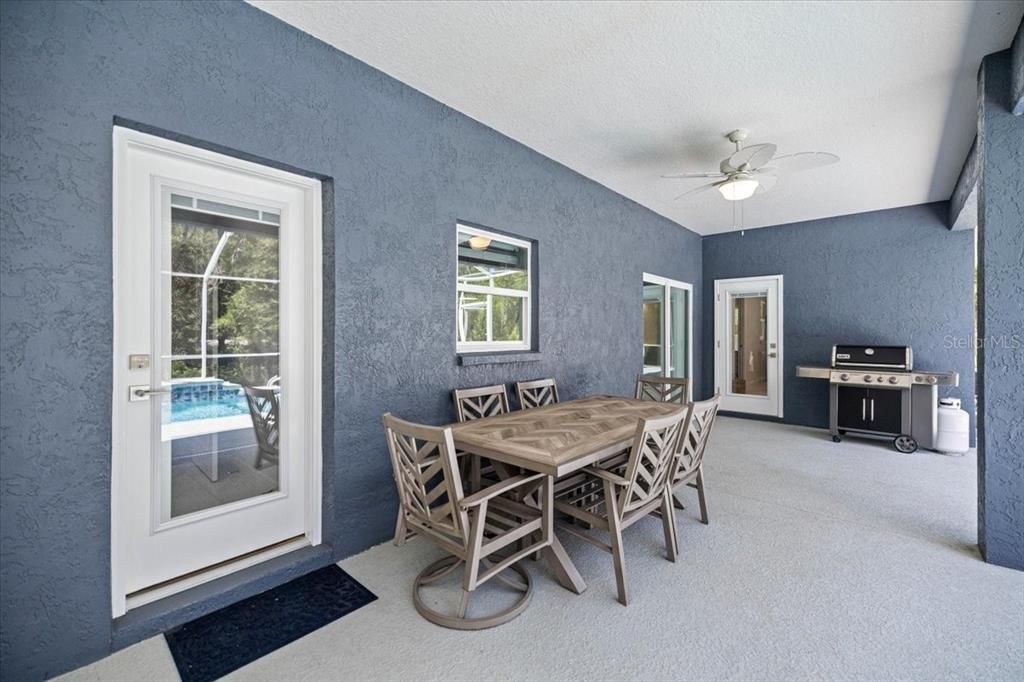 Dining room, Interior