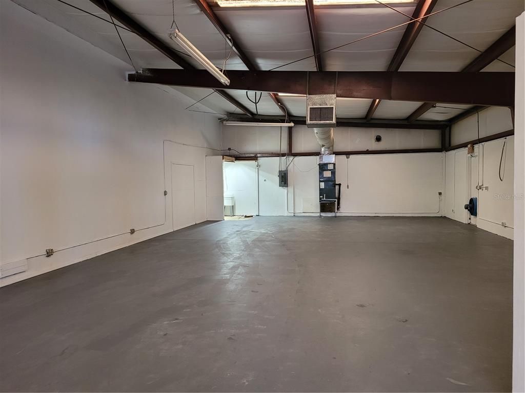 Garage, Interior