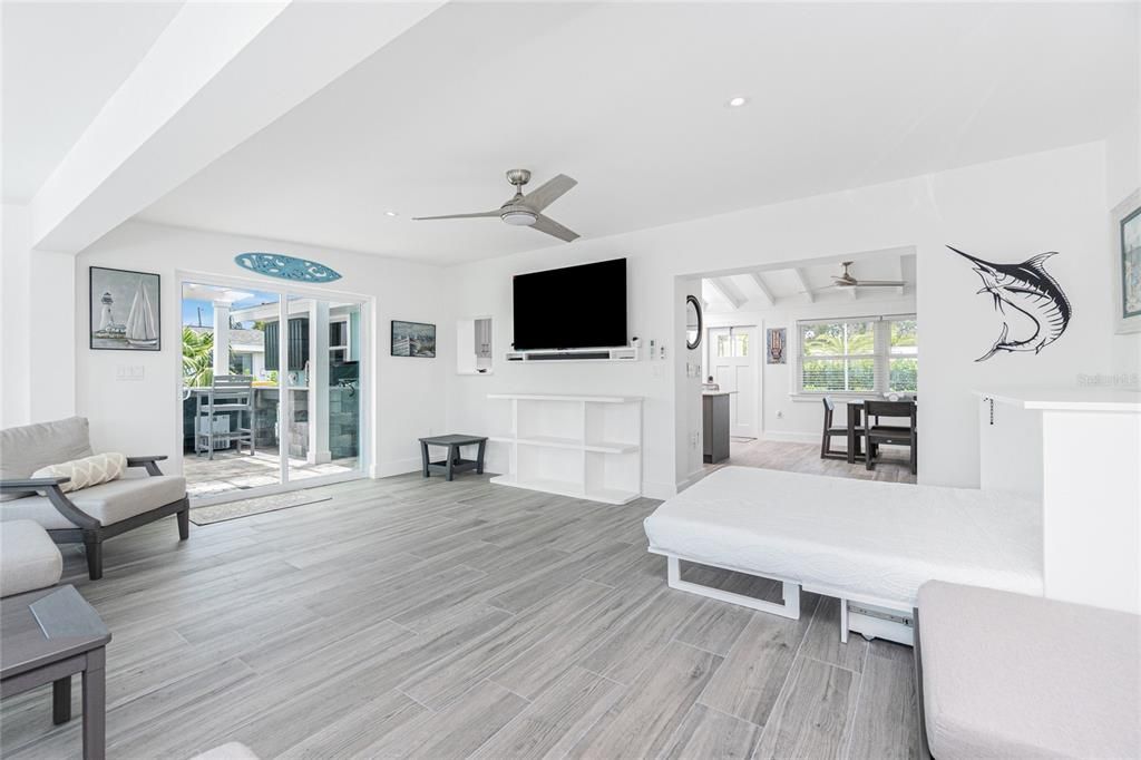 Dining room, Interior, Recessed Lighting, Wood Texture Flooring