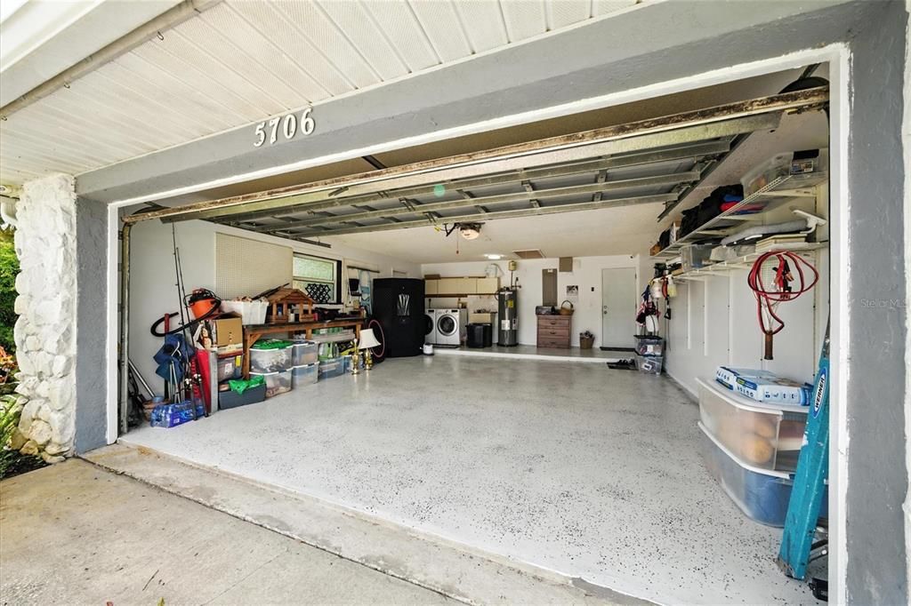 Garage, Interior