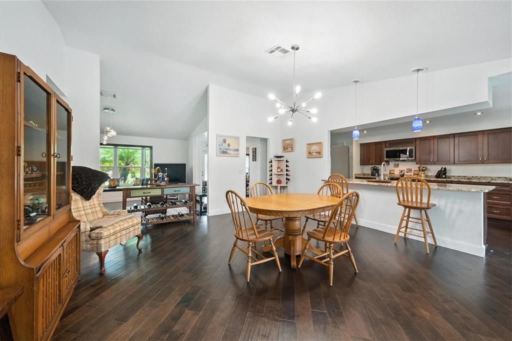 Dining room, Interior, Kitchen, Pendant Lights, Recessed Lighting, Wood Texture Flooring