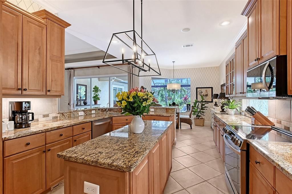 Dining room, Interior, Kitchen, Pendant Lights, Recessed Lighting