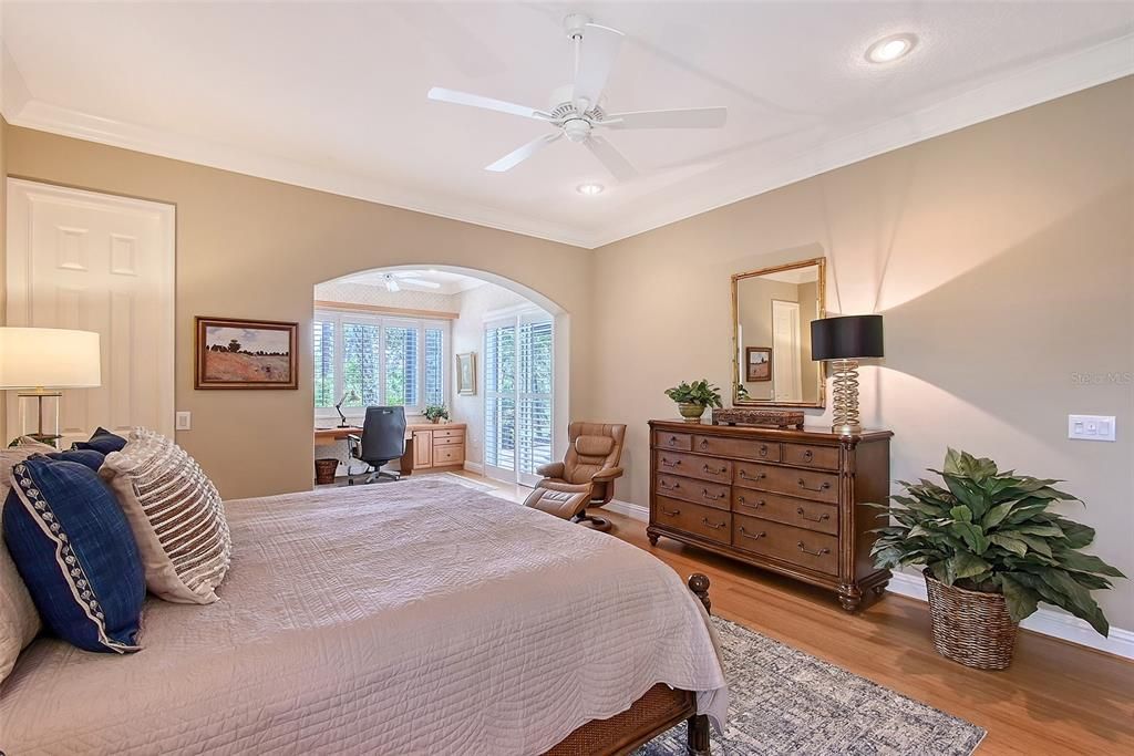 Bedroom, Home Office, Interior, Recessed Lighting, Wood Texture Flooring