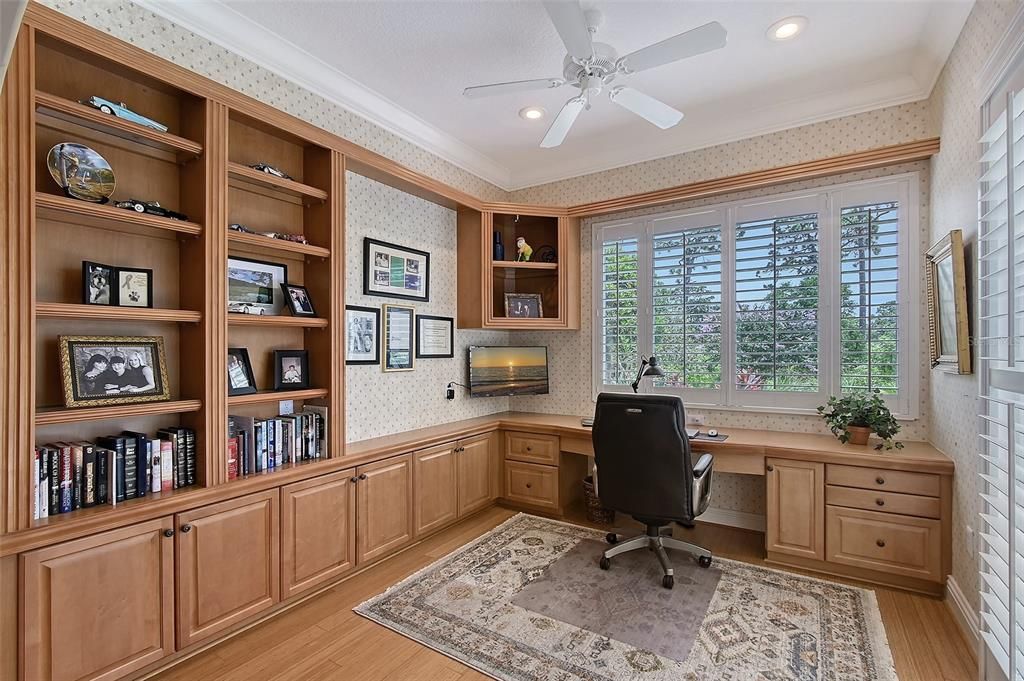 Home Office, Interior, Recessed Lighting, Wood Texture Flooring