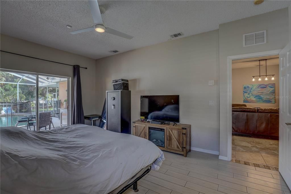 Bedroom, Interior, Pendant Lights