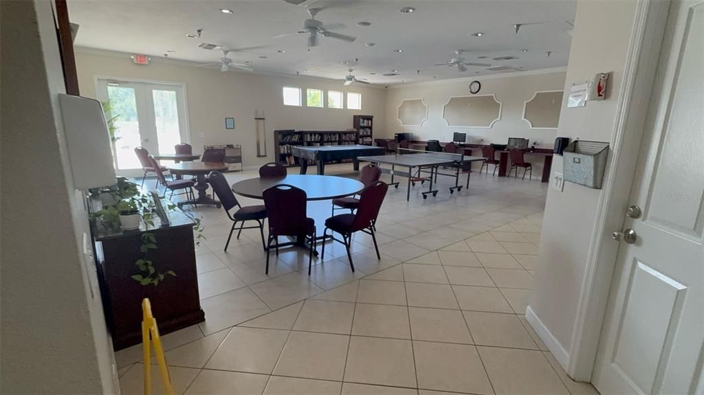Dining room, Interior, Recessed Lighting