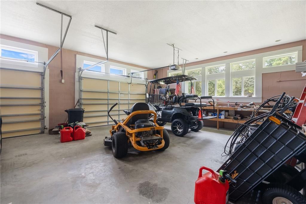 Garage, Interior