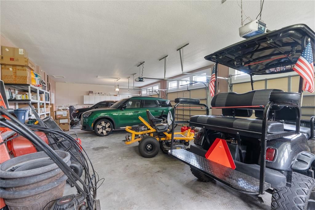 Garage, Interior